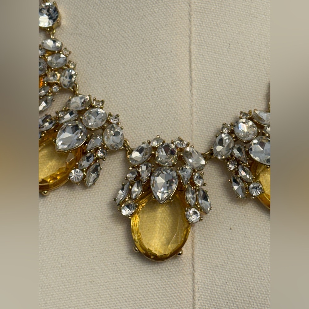💛TALBOTS CRYSTAL NECKLACE💛 - Picture 3 of 6